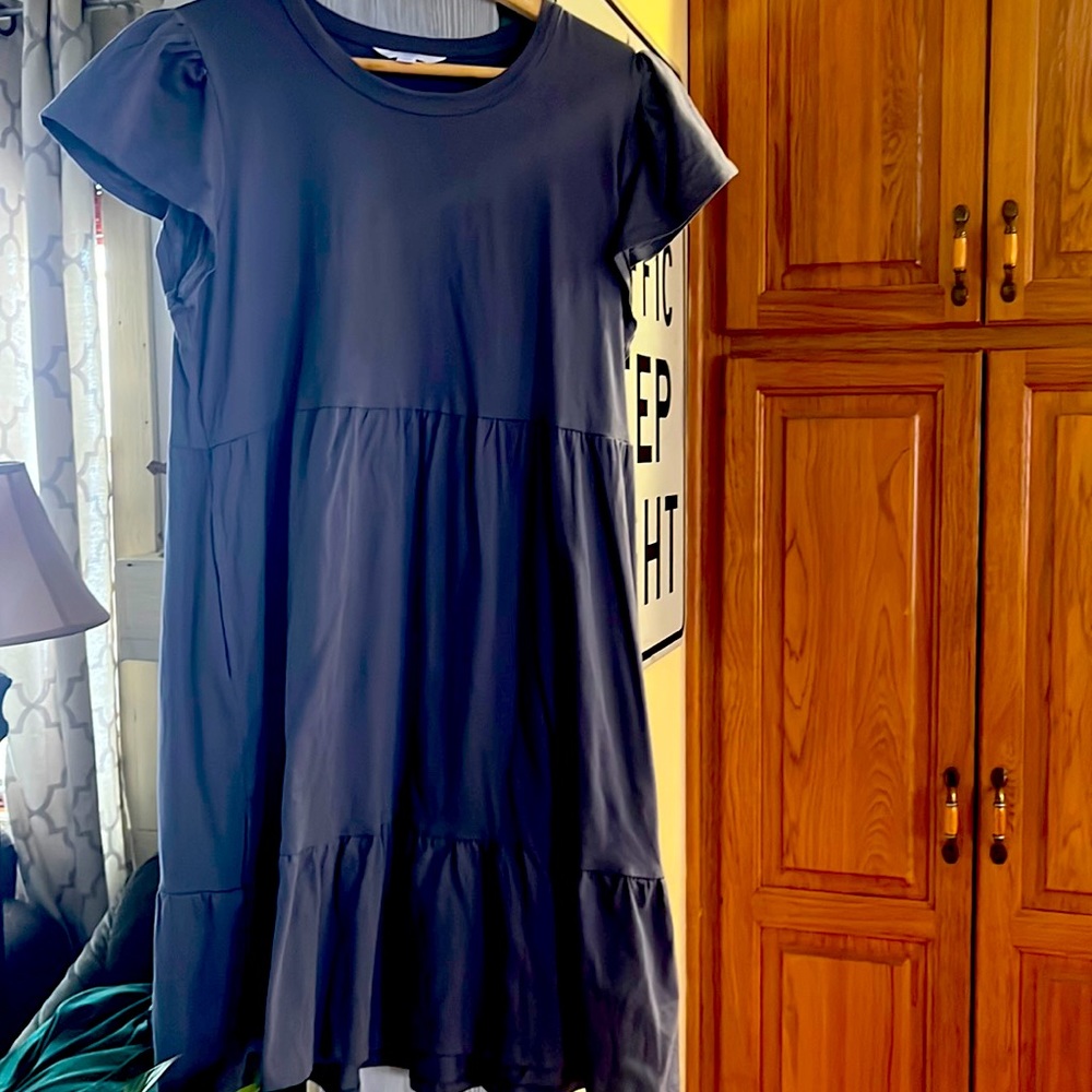 Super cute gray dress